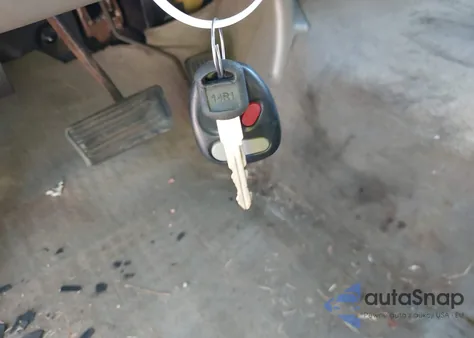 1999 Chevrolet Silverado 1500 Ls из США, поврежденный, VIN 2GCEC19V1X1186227